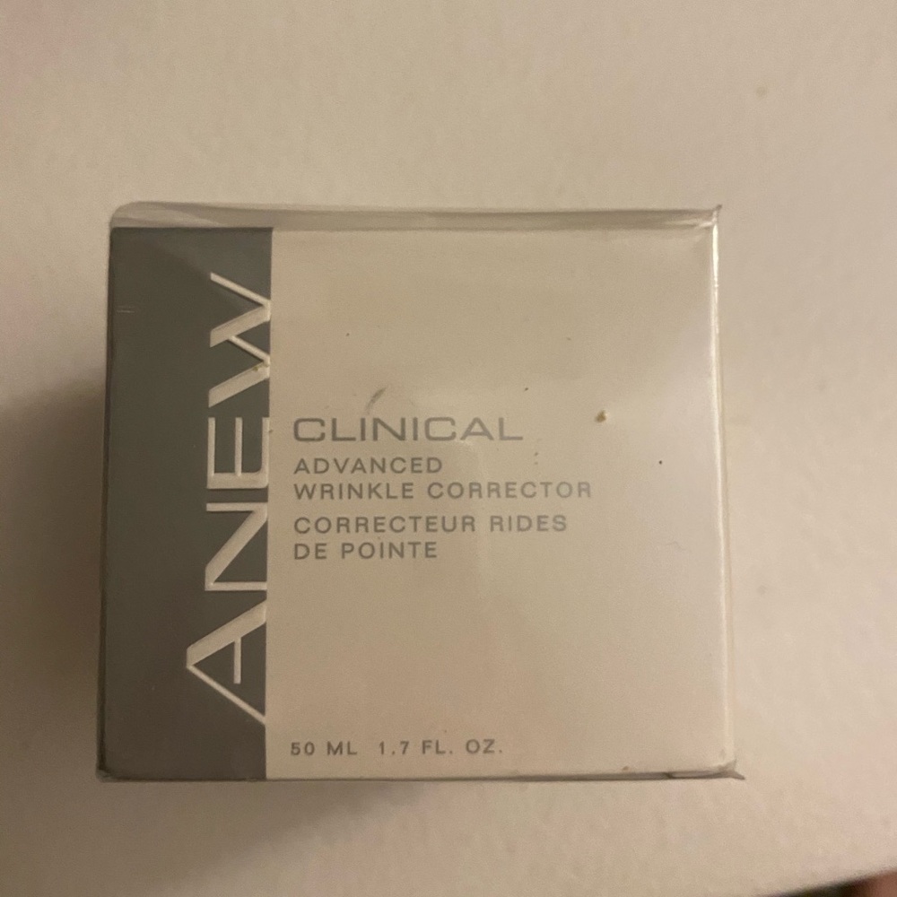Anew Clinical Advanced Wrinkle Repair
